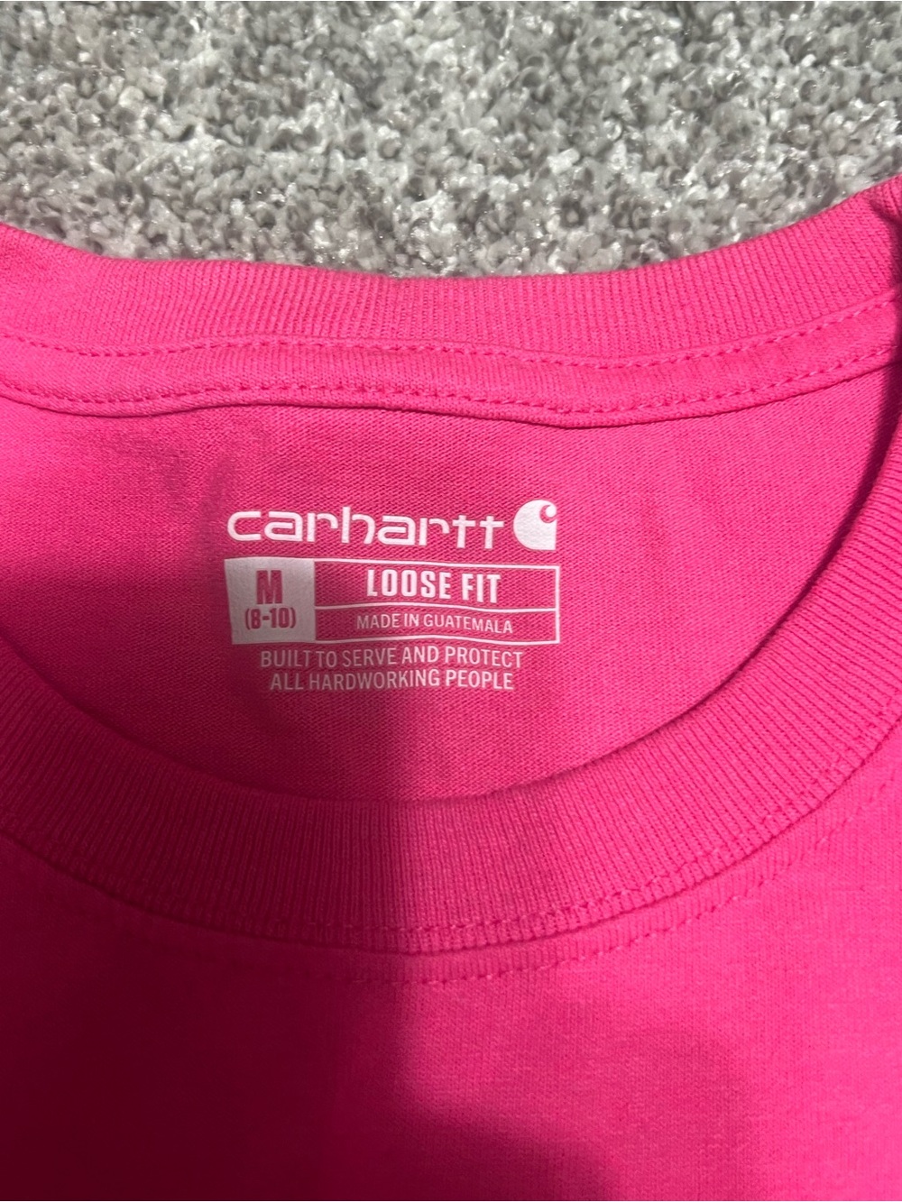 Carhartt Women’s Pocket T-Shirt in Bright Pink - Picture 3 of 4